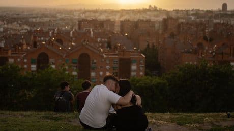 ¿Es verdad que la libido aumenta durante el verano? Así cambian las relaciones sexuales cuando llega el calor