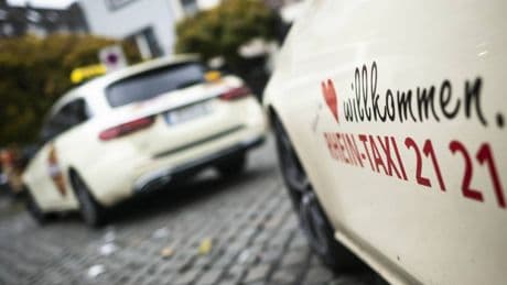 Rheinkirmes Düsseldorf: Taxi-Frust in Oberkassel – stellen Fahrer jetzt die Straßen zu?