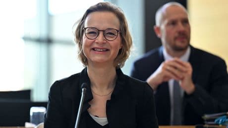 Finanzen: Wolf will Verteilung von Millionen für Kommunen klären