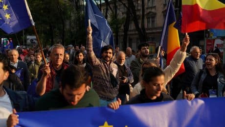 El proeuropeo Dan ganó las elecciones, pero 7 de cada 10 rumanos en España votaron al candidato 'trumpista'