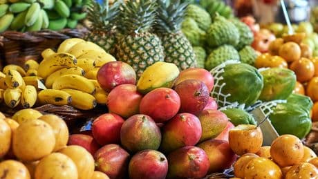 Esta es la mejor fruta para bajar la tensión arterial y mejorar la digestión: el consejo de los nutricionistas en España