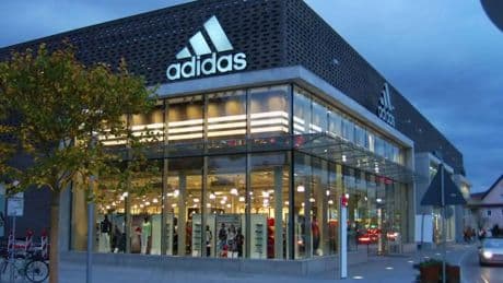 Adidas confirma el robo de datos a sus clientes en un ciberataque: esta ha sido la información obtenida