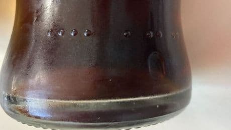Bier: Deshalb haben Bierflaschen kleine Noppen am Fuß