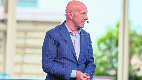 Sacchi elogia al Inter: "El Barça es inestable y quedó desprotegido"