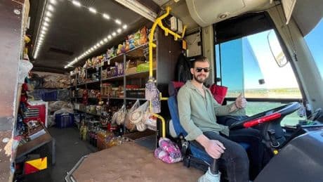 Otobüsünü market yaptı, 40 köye ulaştı! Her gün 120 km yol yapıyor: ‘O olmazsa biz aç kalırız’