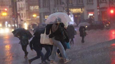 Aviso amarillo por tormentas y granizo de hasta 6 centímetros en Bizkaia a partir de las 5 de esta tarde