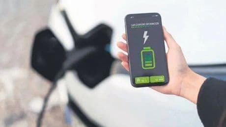 MEVLÜT TEZEL / Elektrikli araçlarda uygulama indirme çilesi