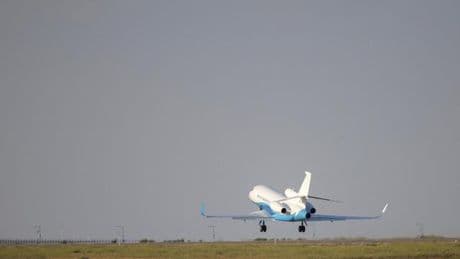 Flugzeug von Ursula von der Leyen: Russland nennt Vorwurf der GPS-Störung "Paranoia"