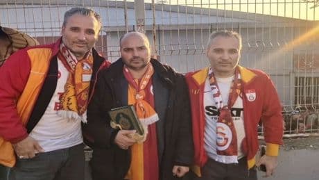 Galatasaray tribünlerine Kuran-ı Kerim ile gitmesiyle tanınan Mehmet öldü