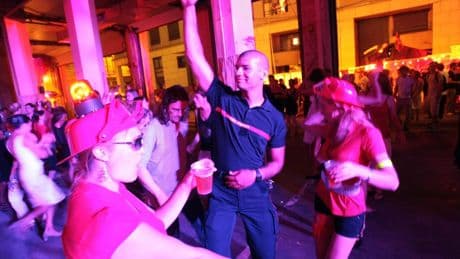 14-juillet : mais d’où vient la tradition du bal des pompiers ?