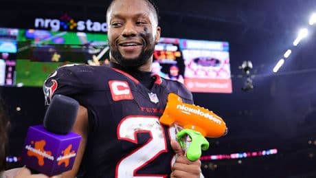Texans GM’s comments spark worries Joe Mixon could miss whole season