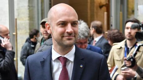 Jean-Noël Barrot, ministre des affaires étrangères, invité de « Questions politiques »