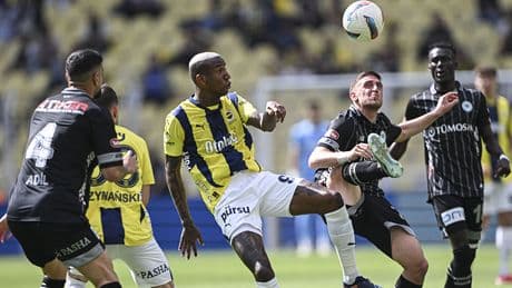 Fenerbahçe'ye kötü haber! Talisca 1 ay yok