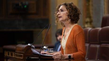 El Congreso insta al Gobierno a deflactar el IRPF y aumentar las deducciones de los autónomos