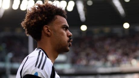 <p>Veiga lo paga&hellip; Huijsen: Juve e Chelsea a colloquio, proposto un attaccante</p>
