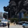Brand in Chemielagerhalle: Chemie-Explosion: 77.000 Spanier sollen nicht ins Freie