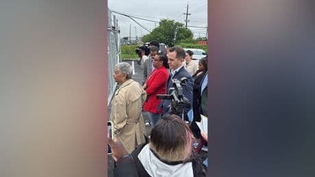 Dem Congress members storm New Jersey ICE prison to conduct 'oversight visit': 'People deserve dignity'