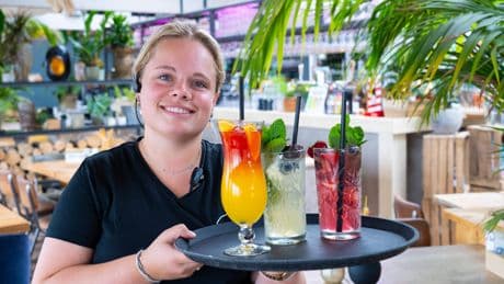 Positieve paniekmodus bij Surf and Beach in Katwijk, en een gambaburger alsof een engeltje op je tong piest