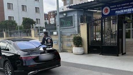 Sosyal medyada olay olmuştu! Bakan Yerlikaya duyurdu: Beşiktaş'taki aracın çakarı iptal edildi