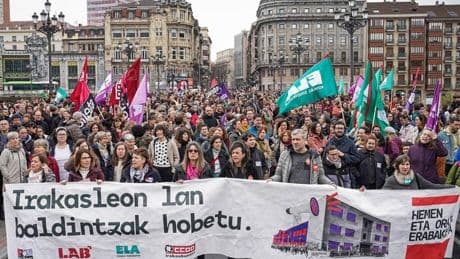 Educación hará una nueva oferta salarial y de reducción de ratios para frenar la huelga en la red pública