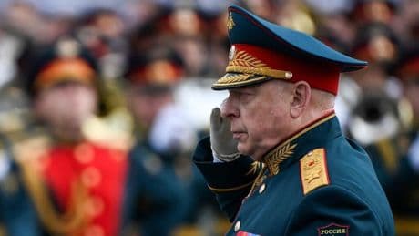 Russie: Vladimir Poutine met fin aux fonctions du commandant des forces terrestres de l'armée