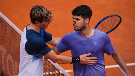 Jack Draper beaten in straight sets as Carlos Alcaraz clinches Italian Open quarter-final victory