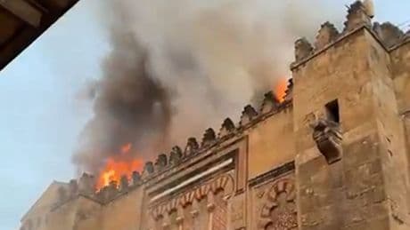 Spanien: Video zeigt Feuer an bekannter Kathedrale von Córdoba