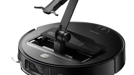 Roborock Saros Z70, il robot con il braccino per gatti annoiati