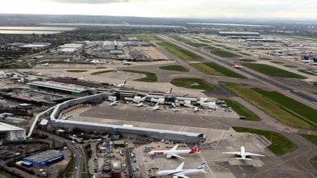 Heathrow rival could build and operate third runway in UK 'first', says aviation minister