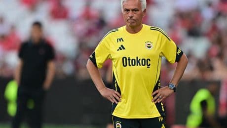 Mourinho'dan Fenerbahçe yönetimine ince eleştiri