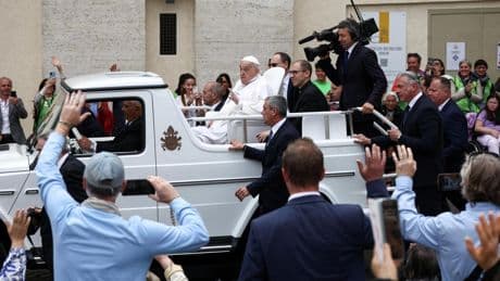 La última petición del Papa Francisco antes de morir: su papamóvil se convertirá en un 'hospital' para los niños de Gaza