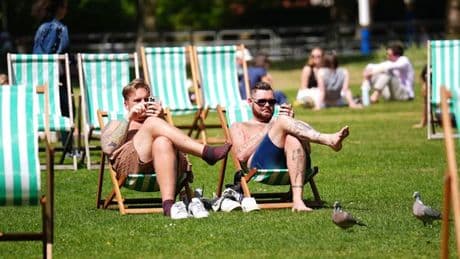 UK weather maps turn red with 25C 'Spanish plume' - but thunderstorms may strike