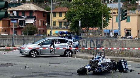 Schianto tra moto e auto a Struppa, è morto l’agente della polizia locale