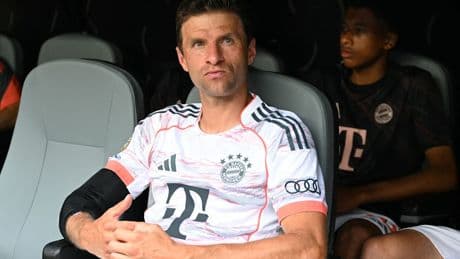 Obwohl sein Vertrag noch läuft ...  - Bayern hat Müller schon gelöscht