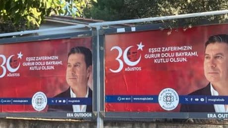 Muğla’da Zafer Bayramı afişi gerginliği