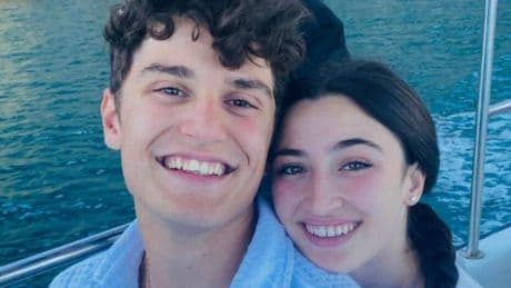 La gita al mare, poi i caschi sull'asfalto: chi erano Yuri e Michela, i fidanzati morti in moto