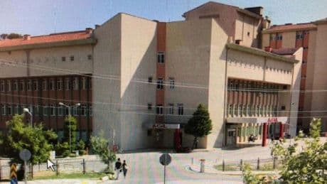 Fabrikada gıda zehirlenmesi; çok sayıda işçi hastaneye kaldırıldı