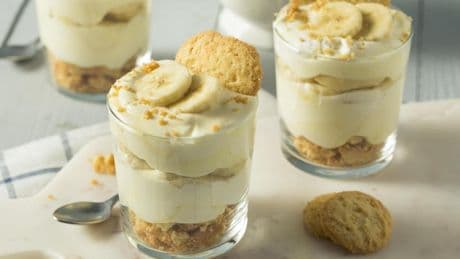 Crema de plátano y galletas, una receta golosa y veraniega
