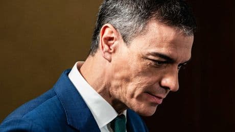 Spanien | Um NATO-Auflagen zu erfüllen, setzt Premier Sánchez die Madrider Regierung aufs Spiel
