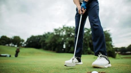 Disneybenen of golfersbenen: zo ben je hét vakantiekwaaltje een stap voor