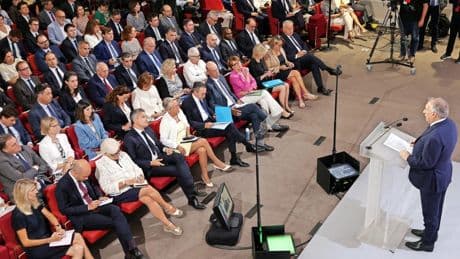 Bayrous Vertrauensvotum: Frankreichs Regierung droht das Aus