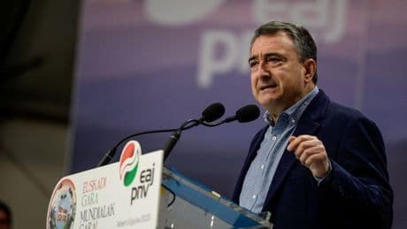 Esteban sobre la oficialidad del euskera: «Lo lograremos haciendo frente a las sucias maniobras del PP»