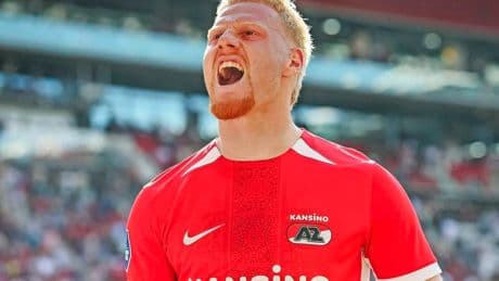 AZ laat armetierig FC Groningen kansloos en groeit naar play-off-vorm