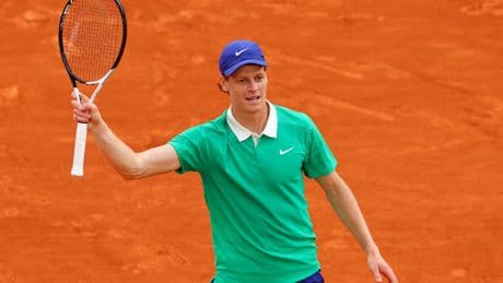 Sinner vence a Bublik y ya está a un paso de la final de Roland Garros (6-1, 7-5 y 6-0)
