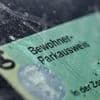 Anwohnertickets für die gesamte Hauptstadt?: Parkausweise sollen künftig in mehreren Parkzonen gelten