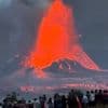 KIJK | Spectaculaire beelden tonen lava spuwende Kilauea-vulkaan