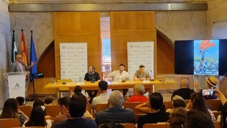 Así fue la presentación del cómic Superman en Granada