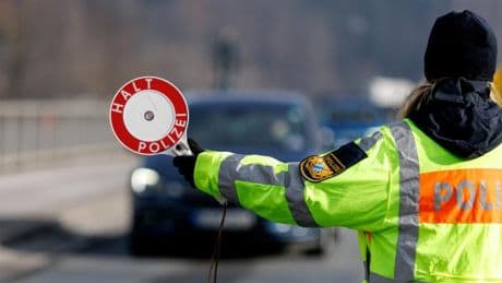 Deutscher EU-Abgeordneter warnt vor „Domino-Effekt“ bei Grenzkontrollen