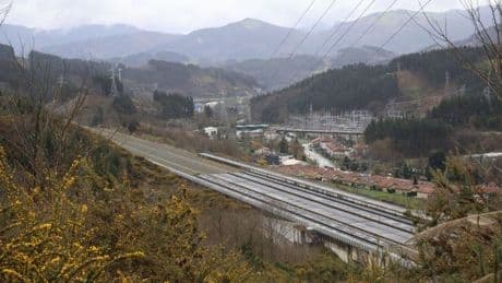 El Gobierno retrasa la decisión sobre la conexión del TAV con Navarra a la primavera de 2026