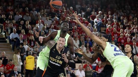 El Barça sucumbe ante el Mónaco en el último partido de la serie y cae eliminado de la Euroliga en un final agónico